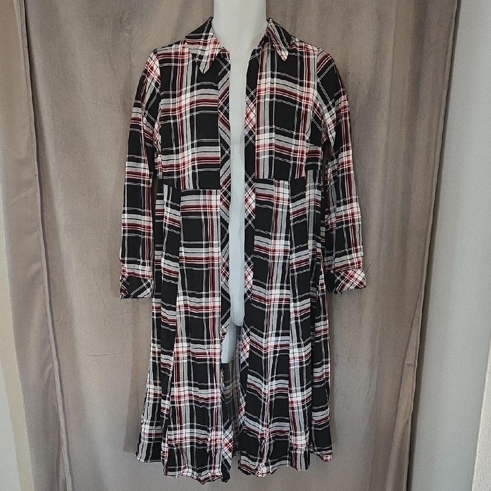 Torrid 00 Black and Red Plaid Tunic